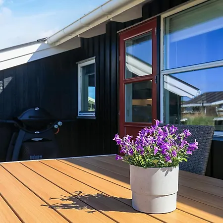 Xxxv Holiday home *